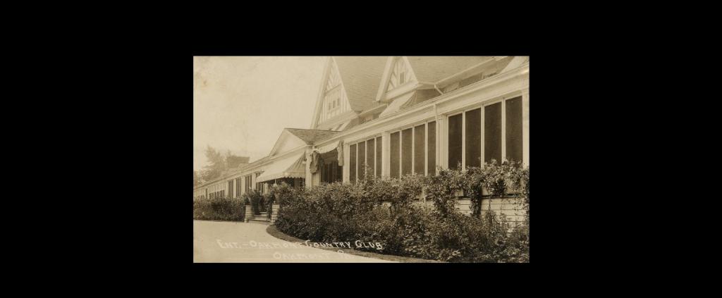 Entrance to Oakmont Country Club; Oakmont Historical Image Collection 1905