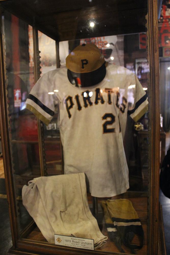 Uniform of Roberto Clemente Photo by Andrew Mundy,2022